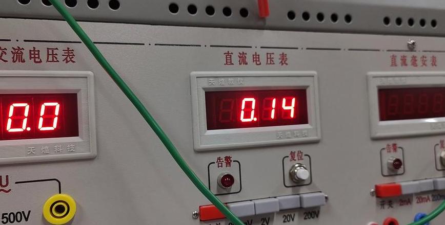 CPU电压调整指南与解决开机问题方法